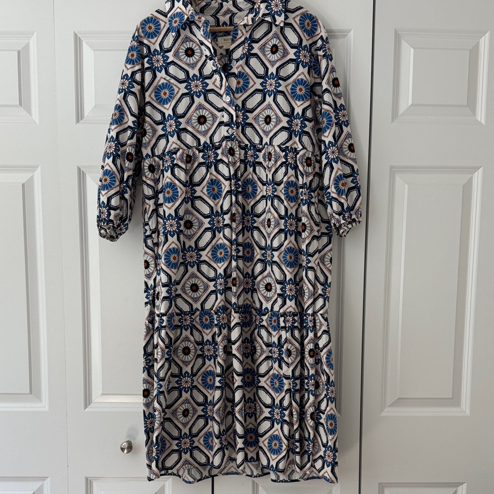 Anthropologie Maeve Blue and White Floral Bettina dress size petite medium